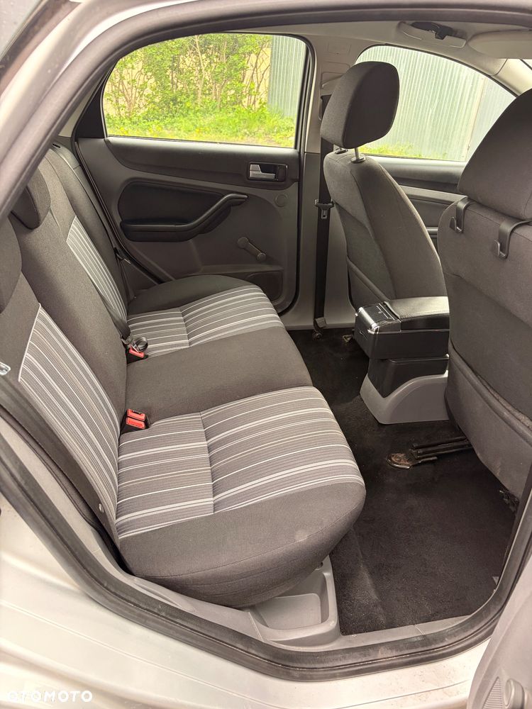Ford Focus - 20
