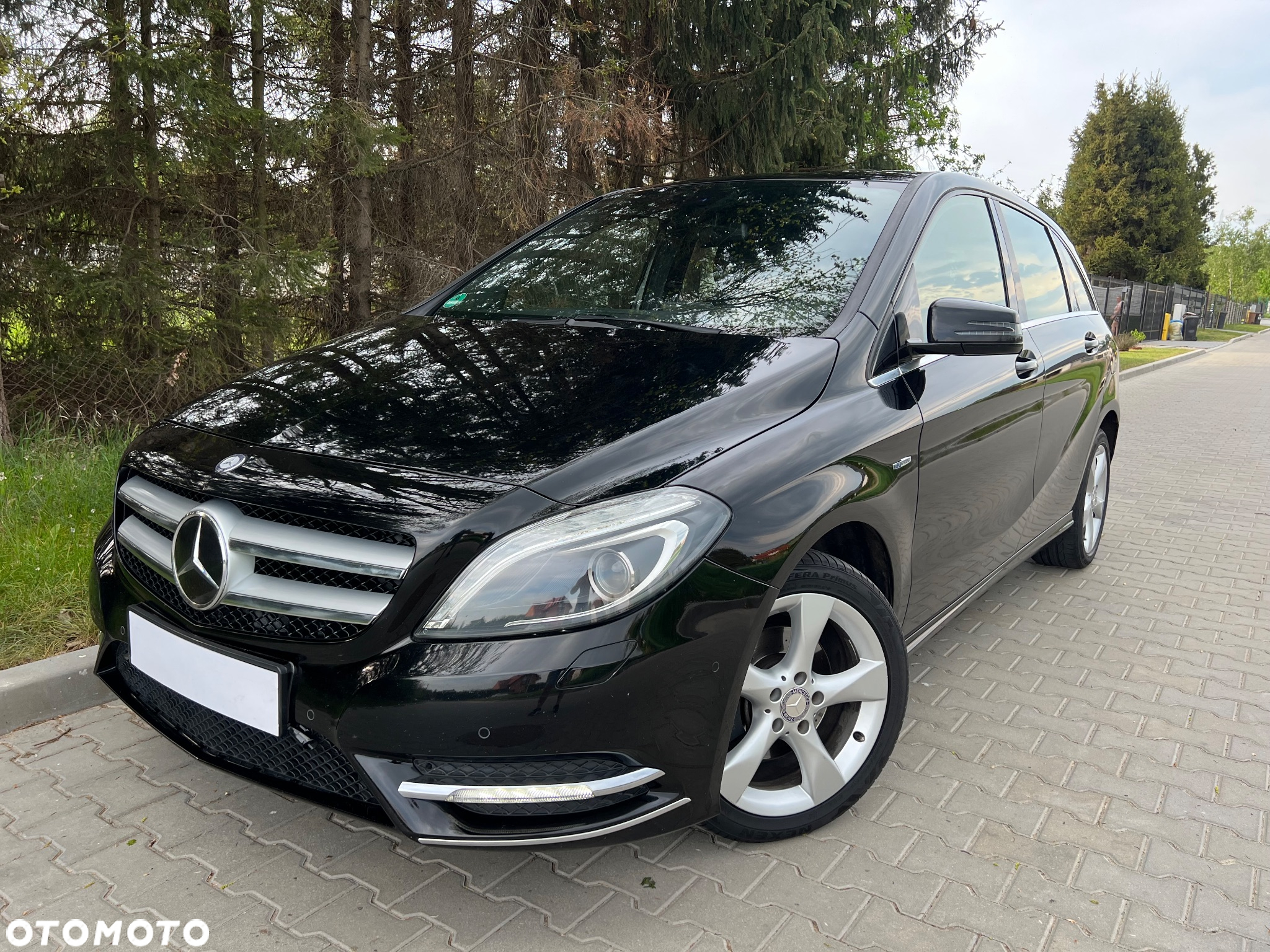 Mercedes-Benz Klasa B 180 CDI (BlueEFFICIENCY) 7G-DCT - 2