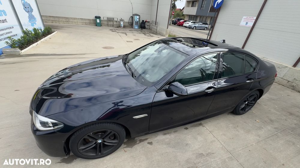 BMW Seria 5 535d xDrive AT - 12