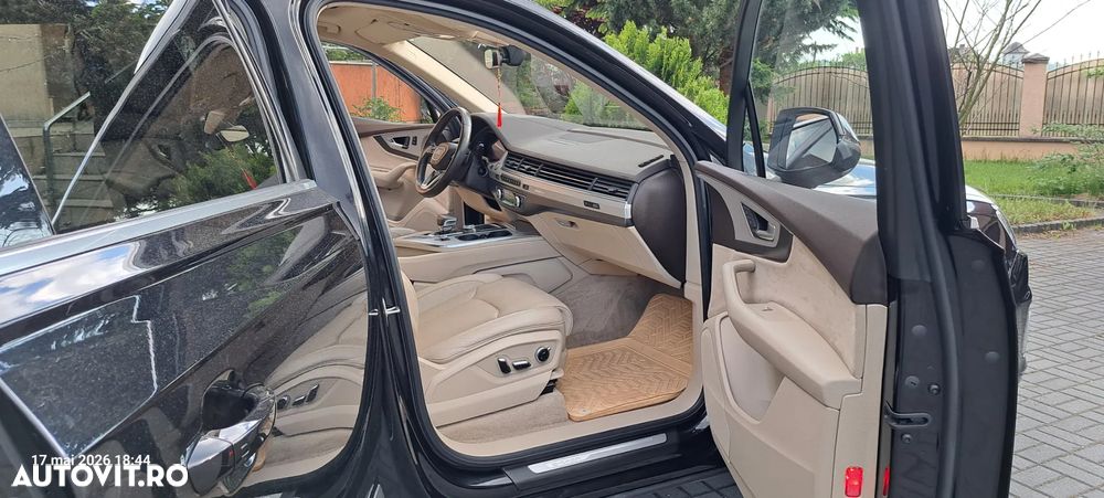 Audi Q7 - 6