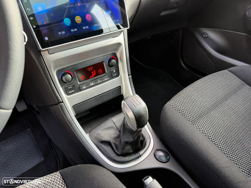 Peugeot 307 1.6 HDi Executive - 21