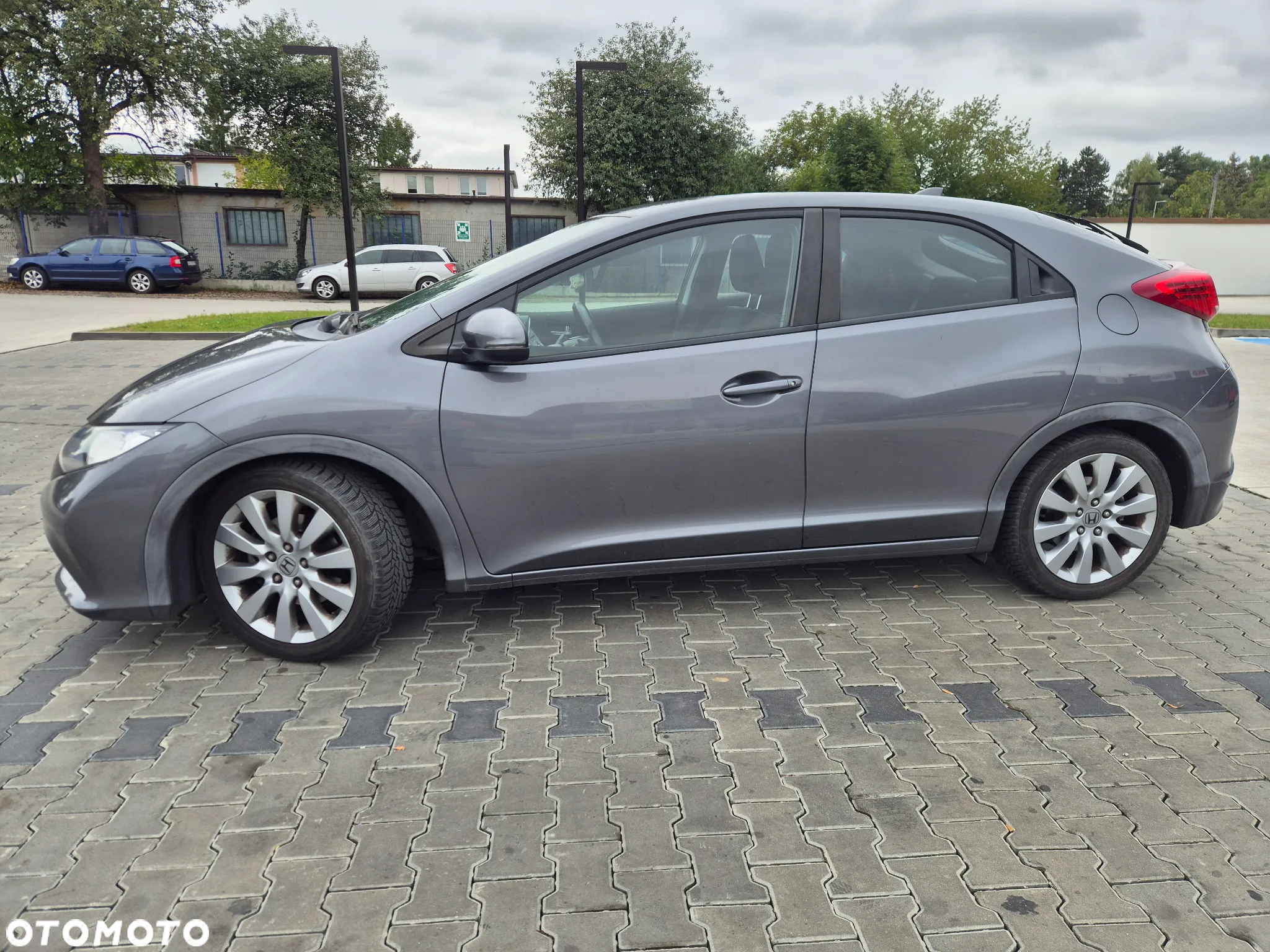 Honda Civic 1.8i-VTEC i-SHIFT Comfort - 2
