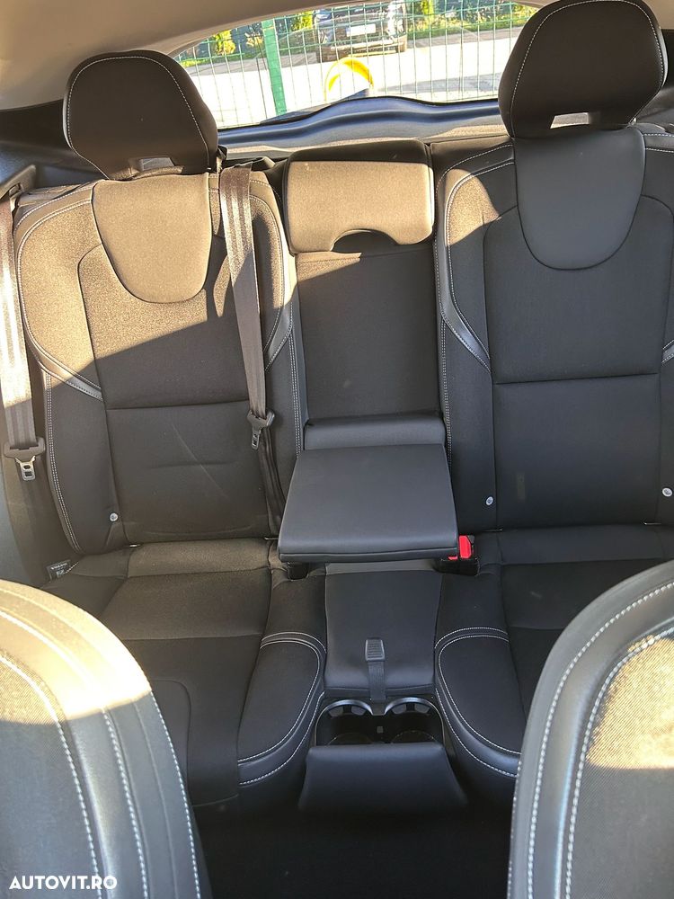 Volvo V40 - 9