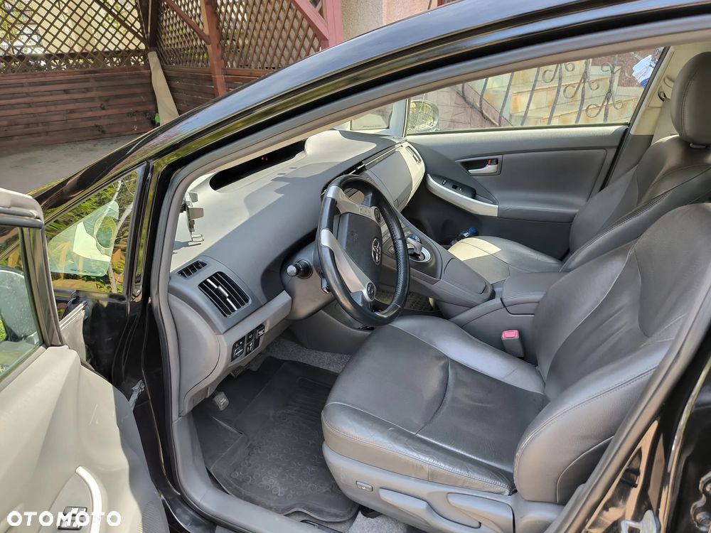 Toyota Prius - 12
