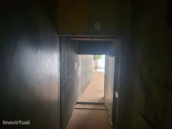 Lugar de Garagem DUPLO Pólo Universitário/H.S.J. - Grande imagem: 4/5