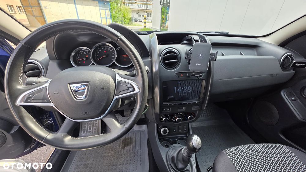 Dacia Duster 1.6 SCe Laureate 4x4 S&S - 11