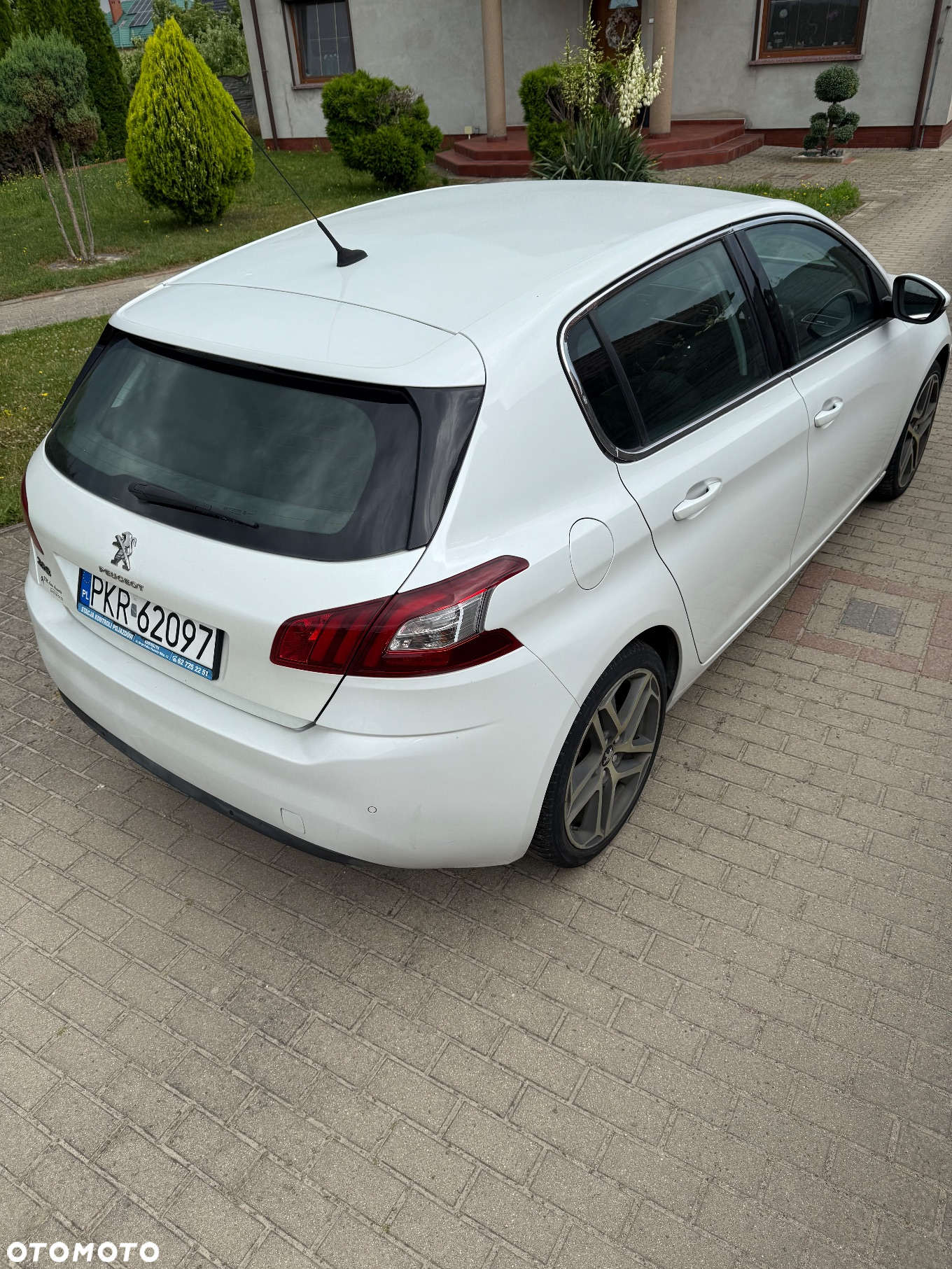 Peugeot 308 e-HDi FAP 115 Stop&Start Allure - 4