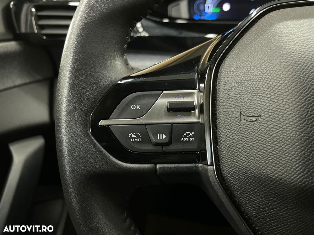 Peugeot 308 1.6L 180 EAT8 PHEV Allure - 25