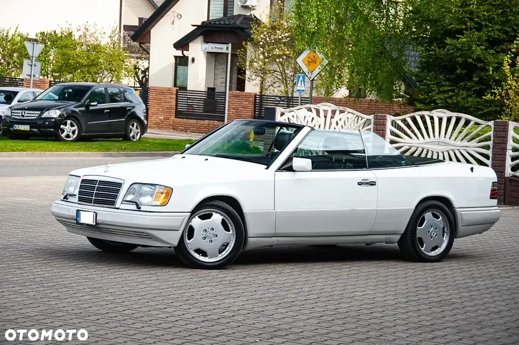 Mercedes-Benz Klasa E 320 - 11