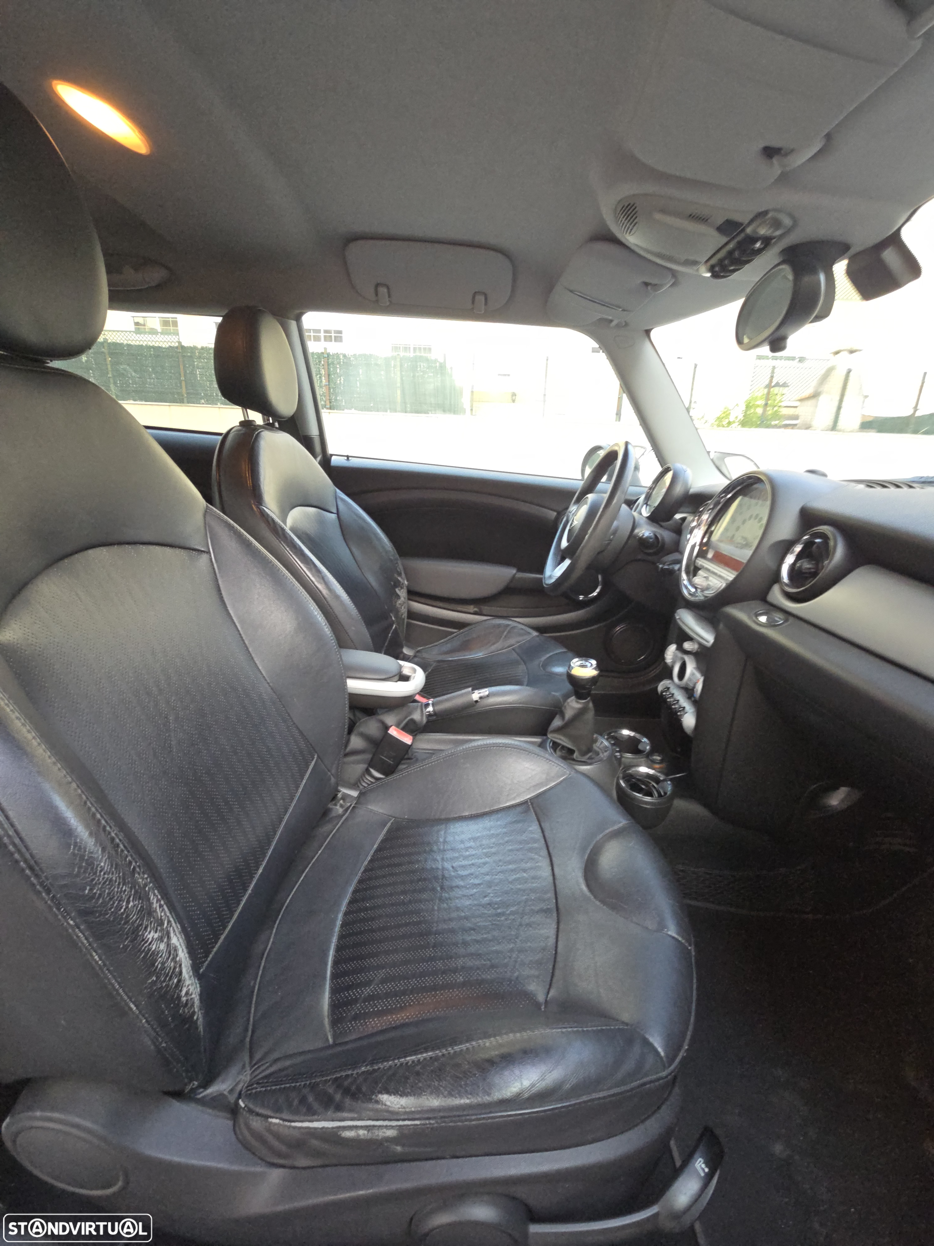 MINI 3 Portas Cooper D - 15