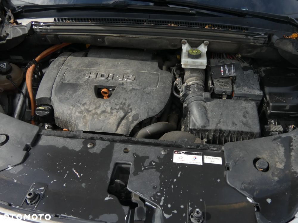 Citroën DS5 Hybrid4 - 11