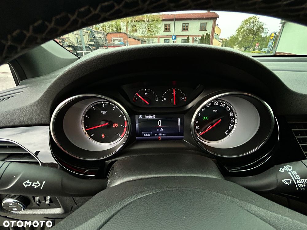 Opel Astra 1.4 Turbo Dynamic - 20