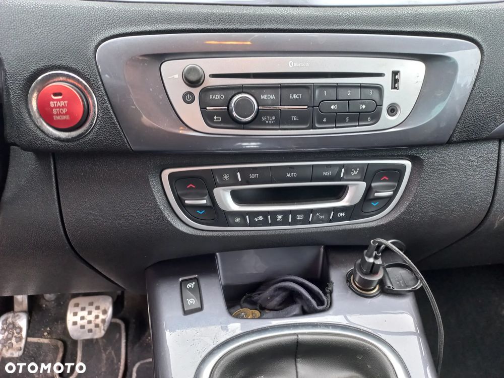Renault Scenic dCi 110 Xmod Paris - 8