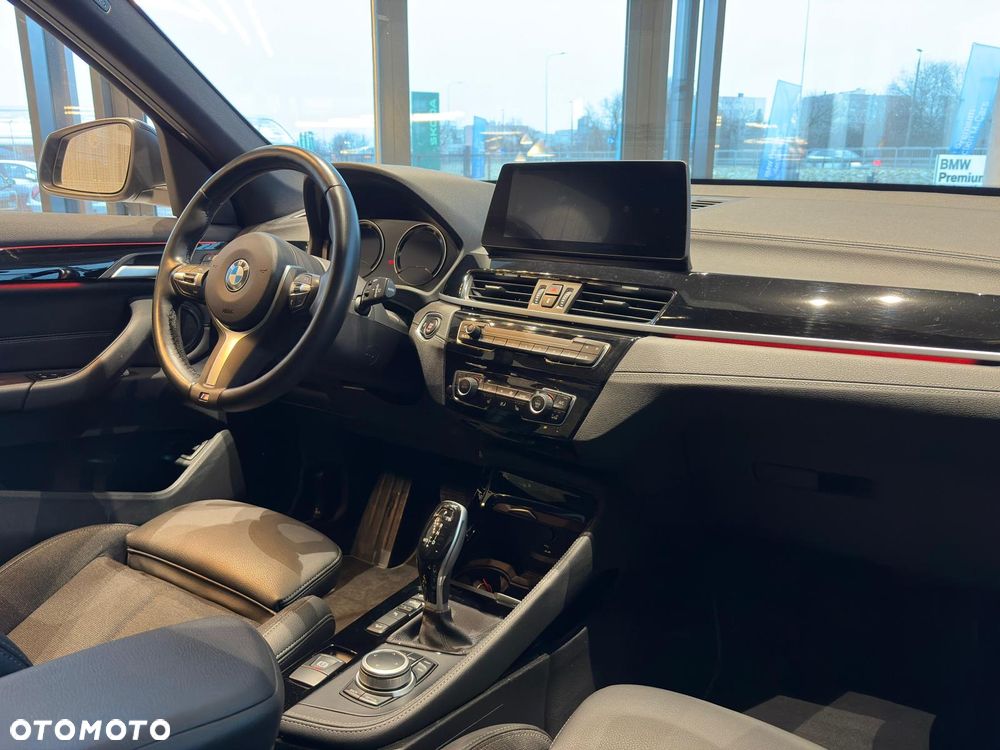 BMW X1 xDrive20i Sport Line sport - 29