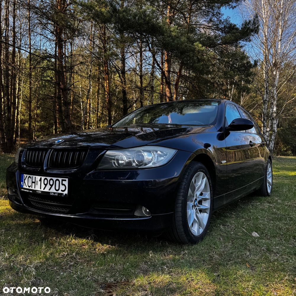 BMW Seria 3 320i - 1