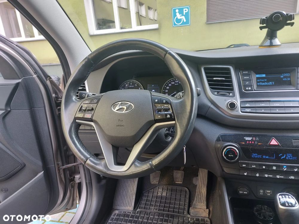 Hyundai Tucson 1.6 GDI BlueDrive Style 2WD - 9
