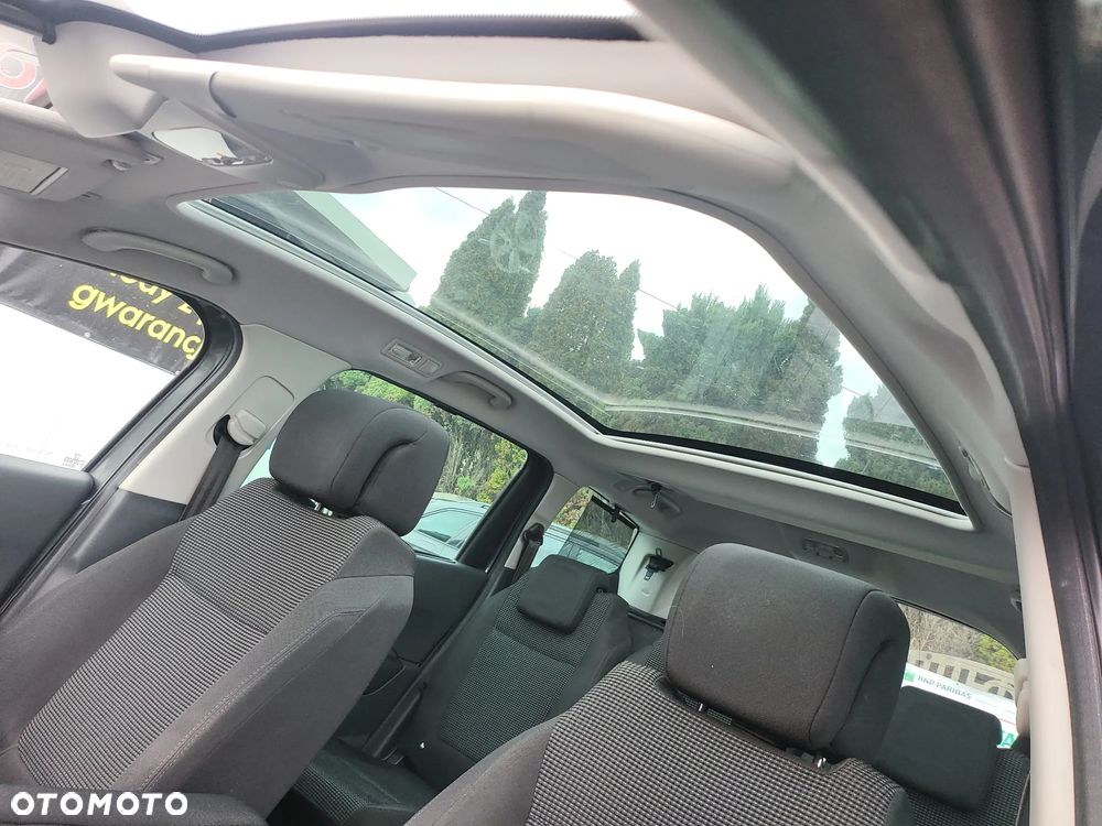 Peugeot 5008 1.6 THP Premium + - 35