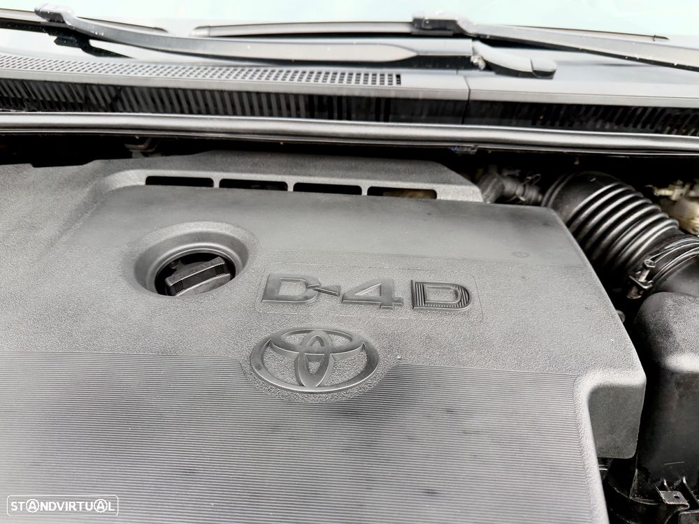 Toyota Avensis SW 2.0 D-4D Exclusive +Navi - 30