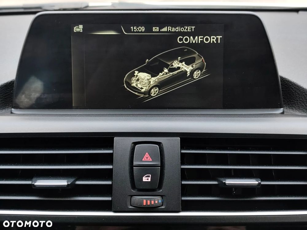 BMW Seria 1 118d xDrive Edition Metropolitan - 24