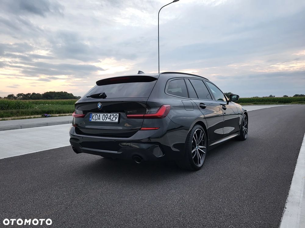 BMW Seria 3 320d Touring xDrive M Sport - 8