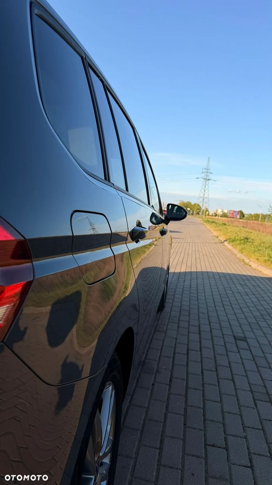 Volkswagen Touran 2.0 TDI BMT SCR Special Edition - 5