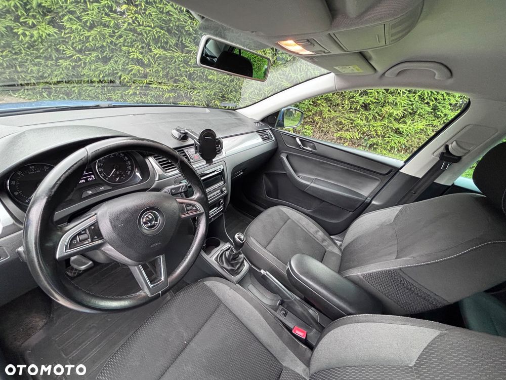 Skoda RAPID 1.2 TSI Ambition Max - 17