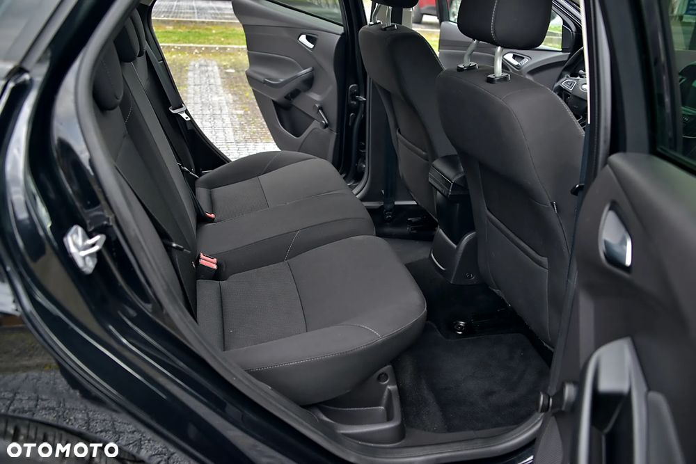Ford Focus - 28