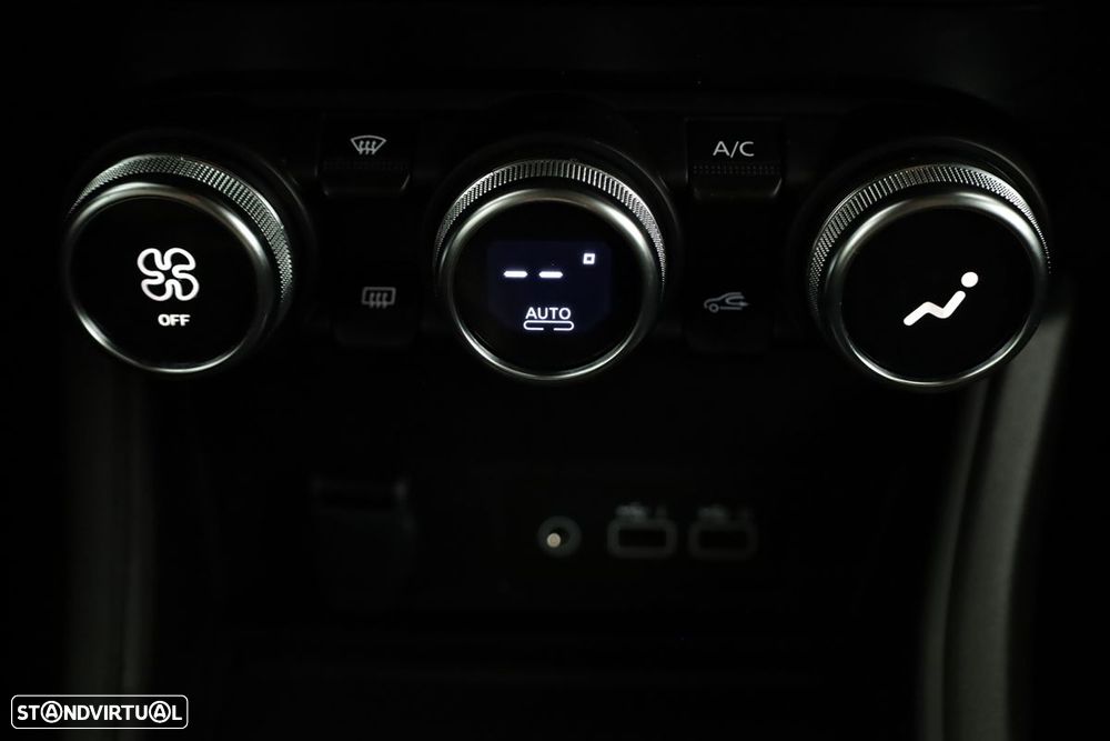 Renault Captur 1.0 TCe Techno Bi-Fuel - 13