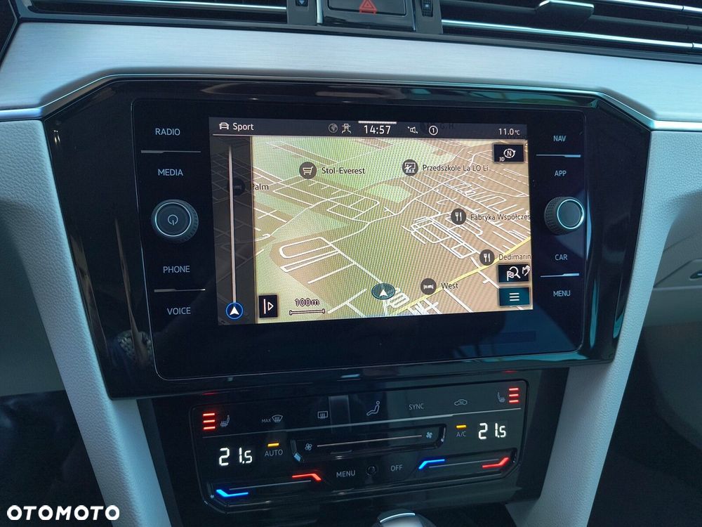 Volkswagen Passat 2.0 TDI Elegance DSG - 38