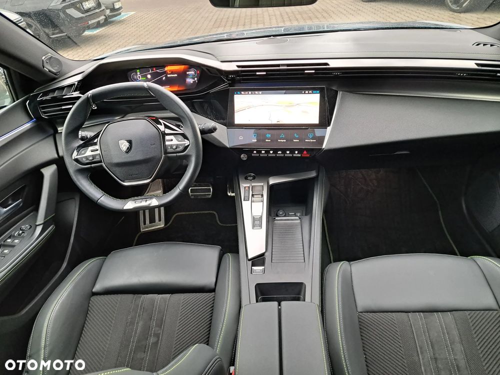 Peugeot 408 1.6 Plug-In Hybrid 180 GT EAT8 - 5