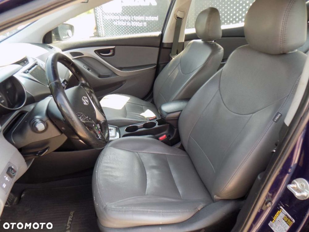 Hyundai Elantra - 7