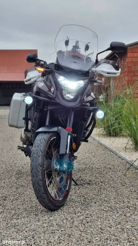 Honda VFR - 2