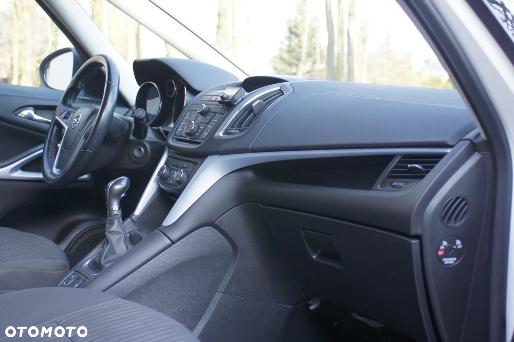 Opel Zafira Tourer 1.4 Turbo Sport - 23