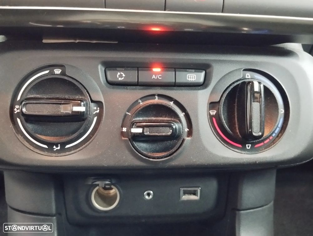 Citroën C3 1.6 BlueHDi Feel - 21