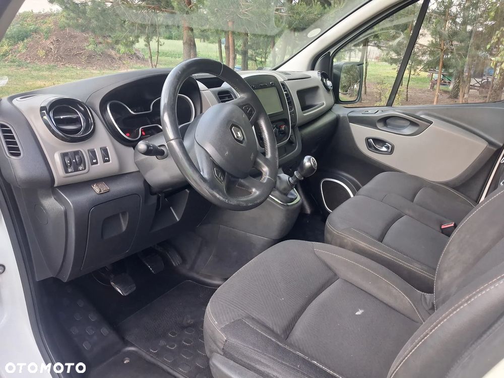 Renault Trafic - 17