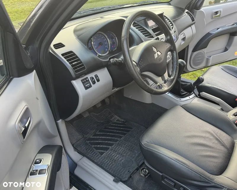 Mitsubishi L200 Pick Up 4x4 DPF Intense Club Cab - 7