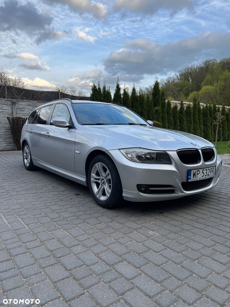 BMW Seria 3 318d - 1