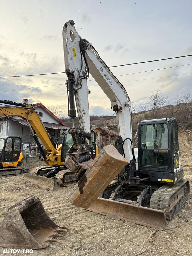 Bobcat E85 Mini excavator - 6