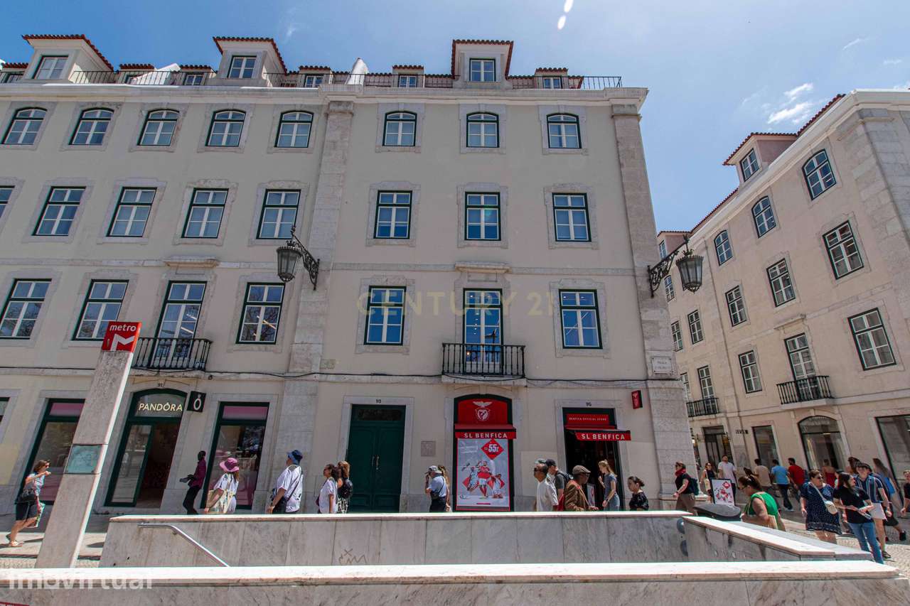 A praça mais famosa de Portugal. O apartamento mais raro do Rossio. - Grande imagem: 2/42