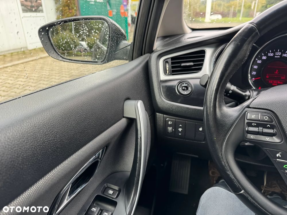 Kia Ceed Cee'd 1.6 GDI M - 15