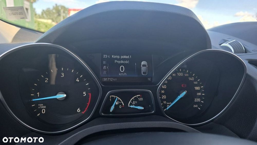 Ford Kuga - 15