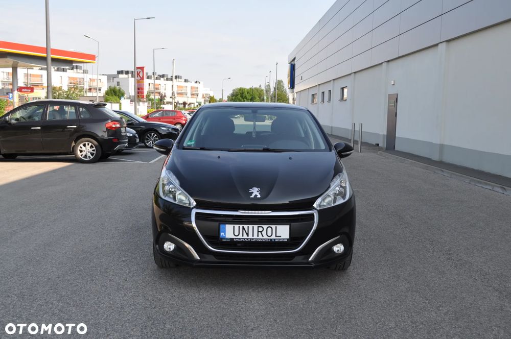 Peugeot 208 - 4