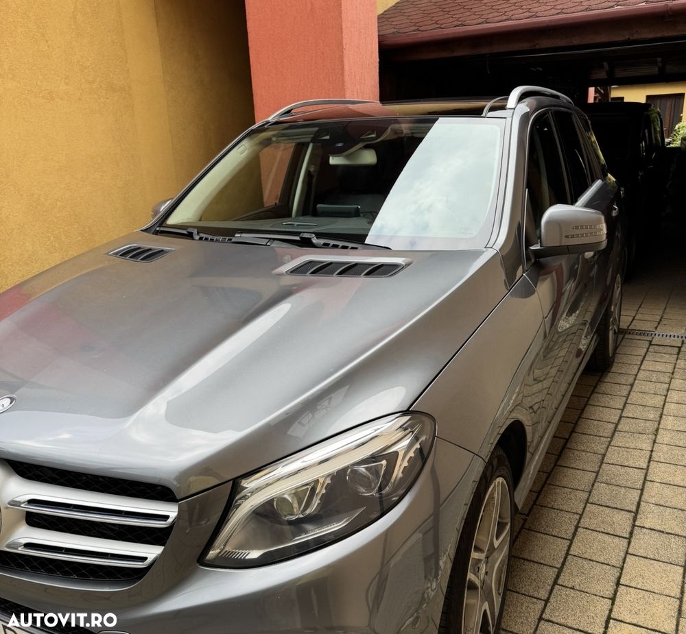 Mercedes-Benz GLE - 1