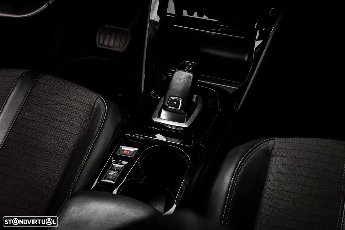 Peugeot 208 1.2 PureTech Allure EAT8 - 39