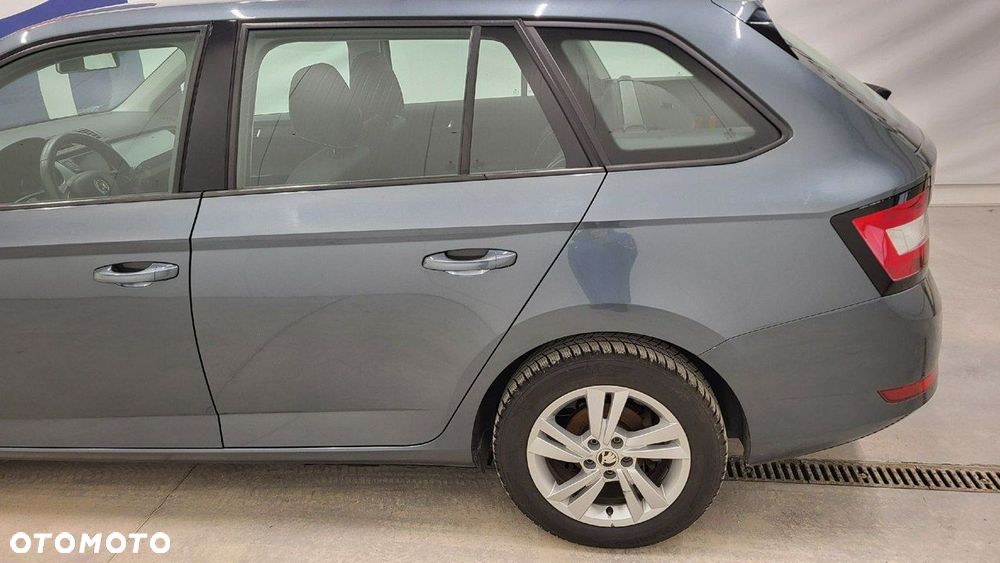 Skoda Fabia - 8