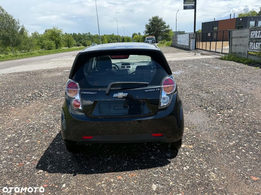 Chevrolet Spark 1.0 - 6