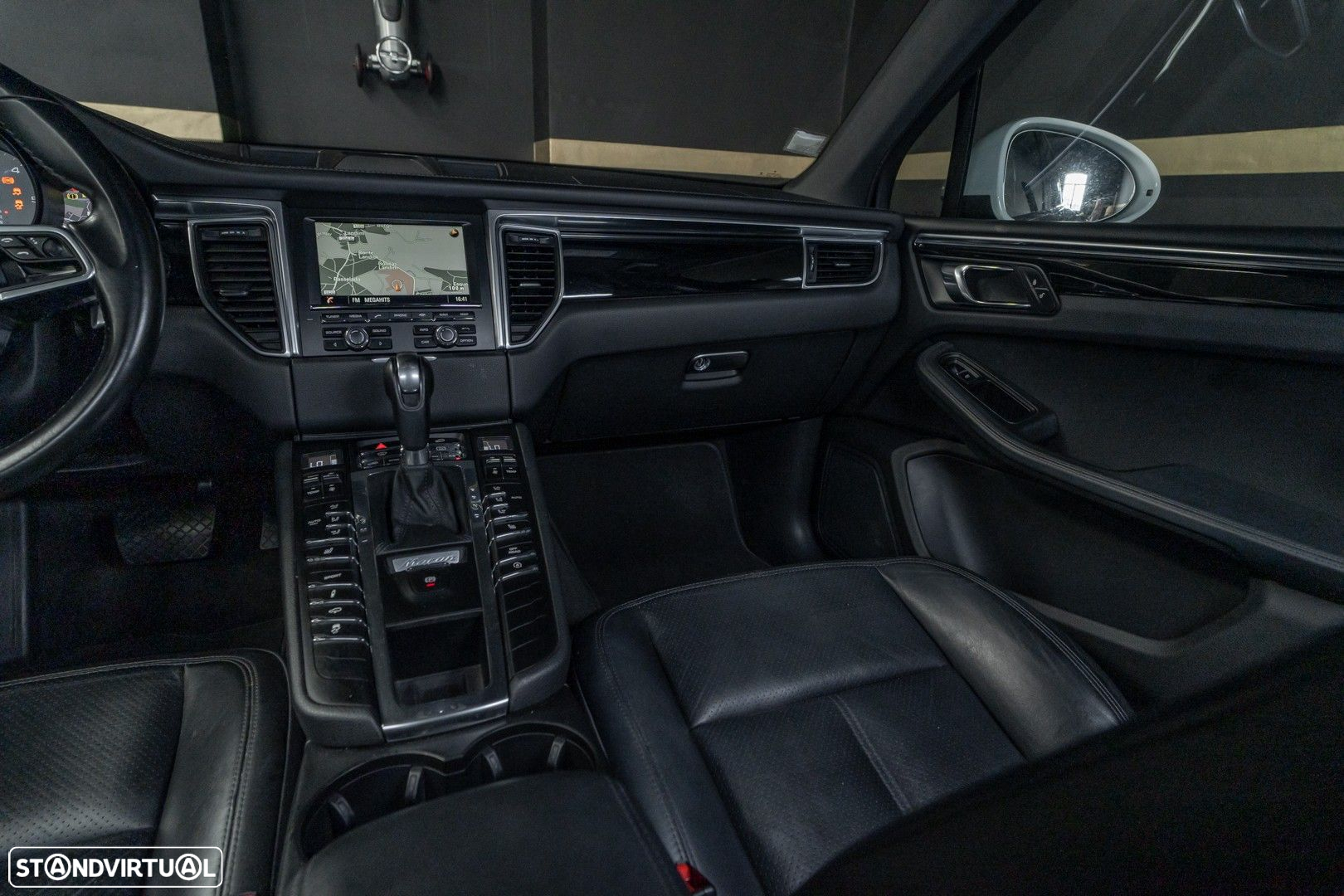 Porsche Macan S - 14