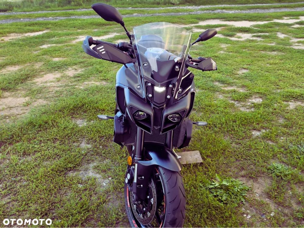 Yamaha MT - 6