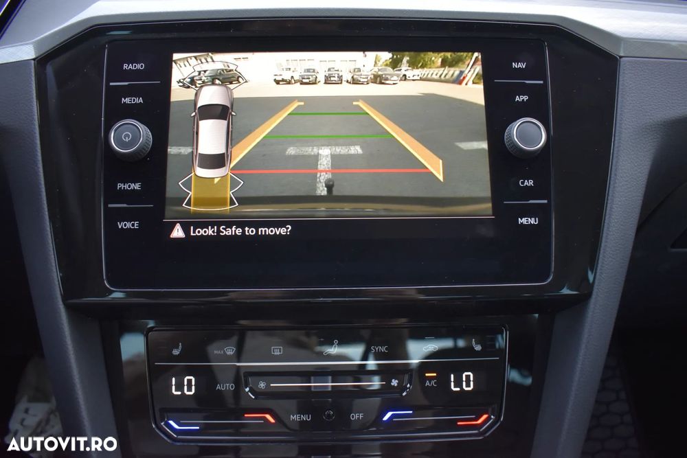 Volkswagen Passat 2.0 TDI DSG Highline - 17