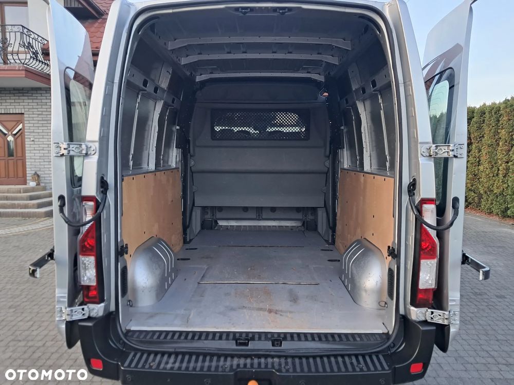 Nissan NV400 !!! BARDZO ŁADNY !!! ORYGINALNY PRZEBIEG !!! - 22